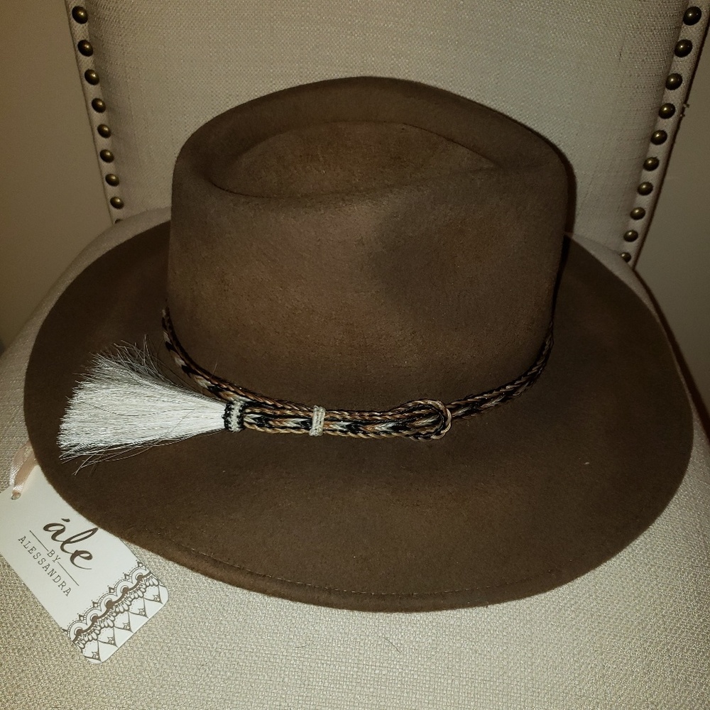Ale by Alessandra Hat